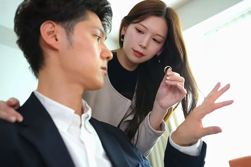 Cô vợ đi đi chơi, gã chồng ở nhà bị nhỏ em vợ yêu gạ xoạc không trượt phát nào